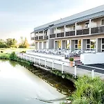 Golfhotel & Restaurant Lindenhof Hotell