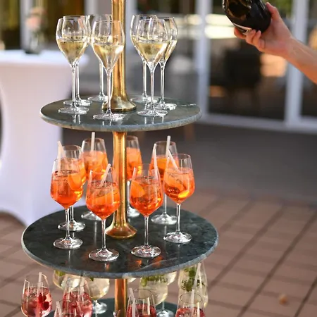 Golfhotel & Restaurant Lindenhof 3* Бад-Фильбель