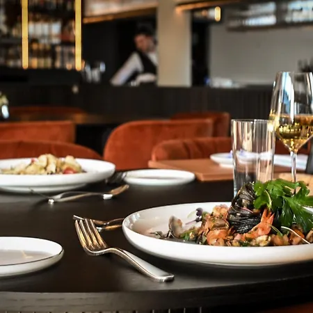 Golfhotel & Restaurant Lindenhof Отель Бад-Фильбель