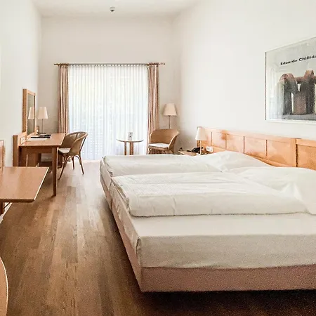 Golfhotel & Restaurant Lindenhof Отель 3*