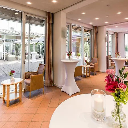 Golfhotel & Restaurant Lindenhof Бад-Фильбель