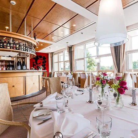 Отель Golfhotel & Restaurant Lindenhof