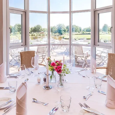 Отель Golfhotel & Restaurant Lindenhof 3*