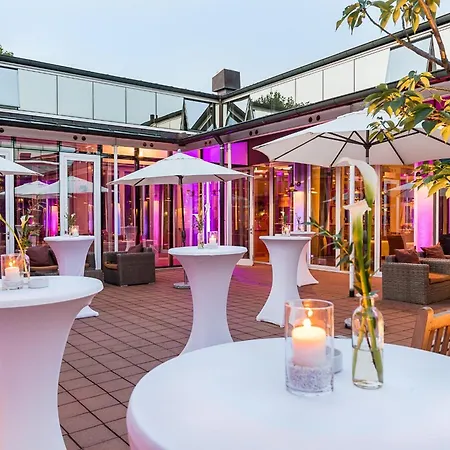 Golfhotel & Restaurant Lindenhof Отель Бад-Фильбель