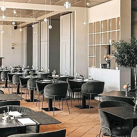 Отель Golfhotel & Restaurant Lindenhof