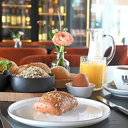Golfhotel & Restaurant Lindenhof Отель 3*