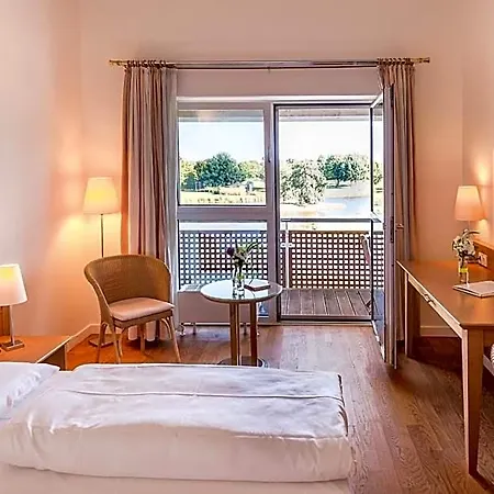 Golfhotel & Restaurant Lindenhof Отель