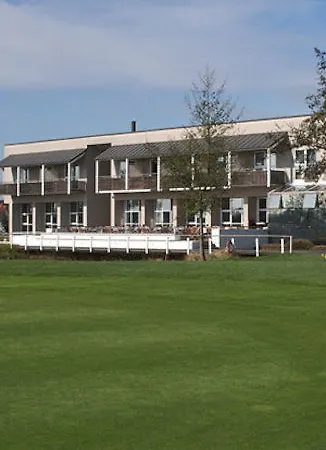 Golfhotel & Restaurant Lindenhof Отель Бад-Фильбель