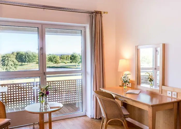 Отель Golfhotel & Restaurant Lindenhof